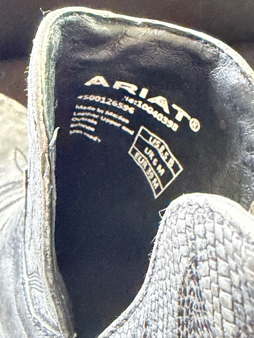 Women’s Ariat Dixon Grey Suede Distressed Ankle Bootie Size 8.5b - Picture 7 of 7